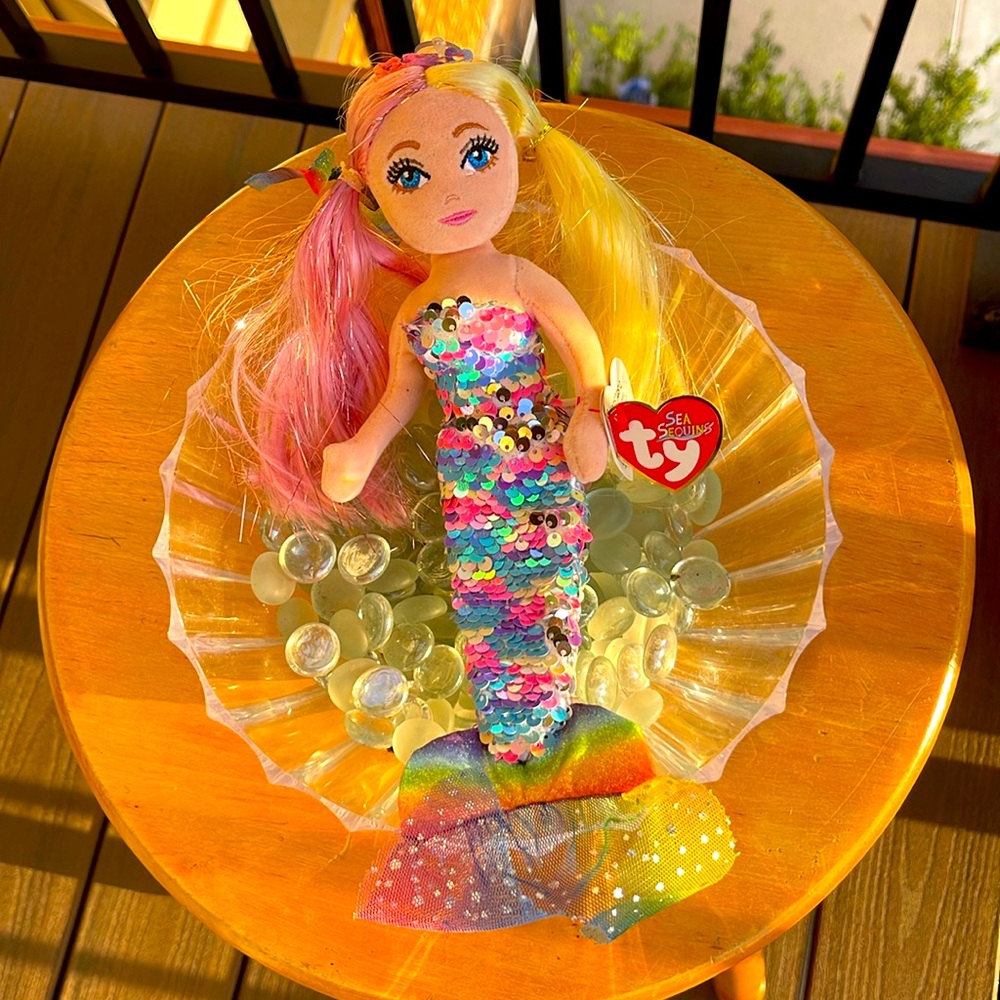 Sea Sequins: Anastasia, collectible by Ty